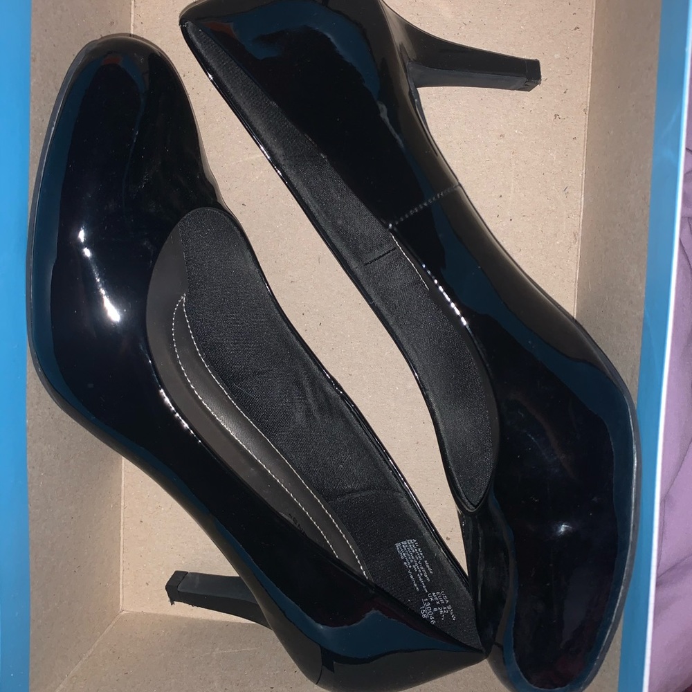 Black Comfort Heels